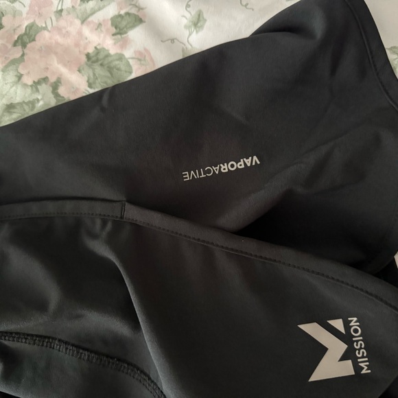 Mission women’s vapor active ion 4 training shorts extra small - Picture 5 of 8